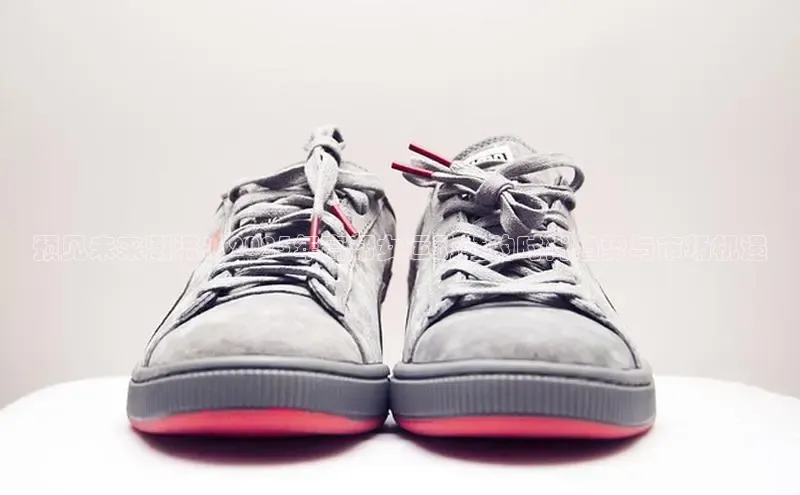 b体育sports顺丰预见未来潮流：2025年高帮女运动鞋的时尚趋势与市场机遇