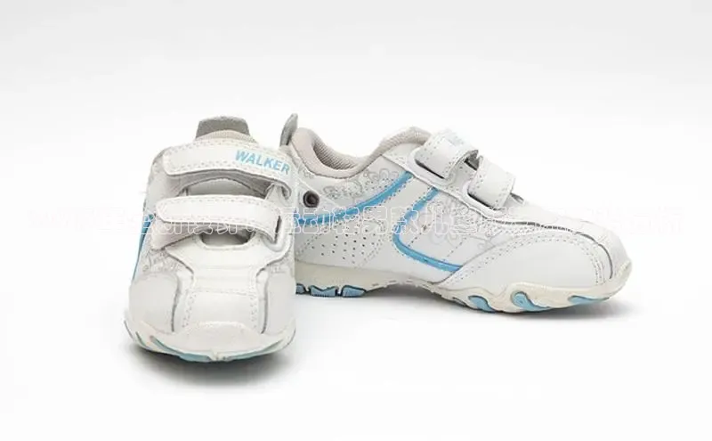 2025年全新设计：运动鞋男款儿童版潮流趋势分析